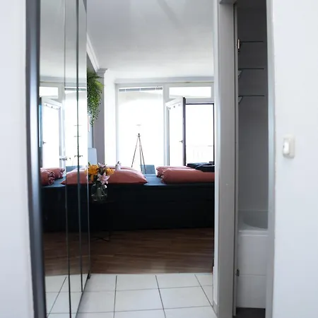Fresh - 20th Floor - Netflix - Center Apartman