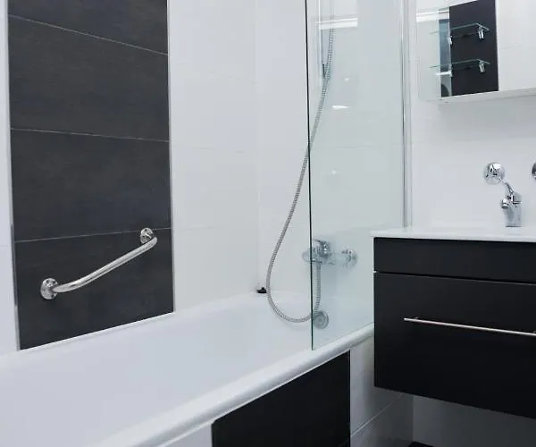 Fresh - 20th Floor - Netflix - Center דירה